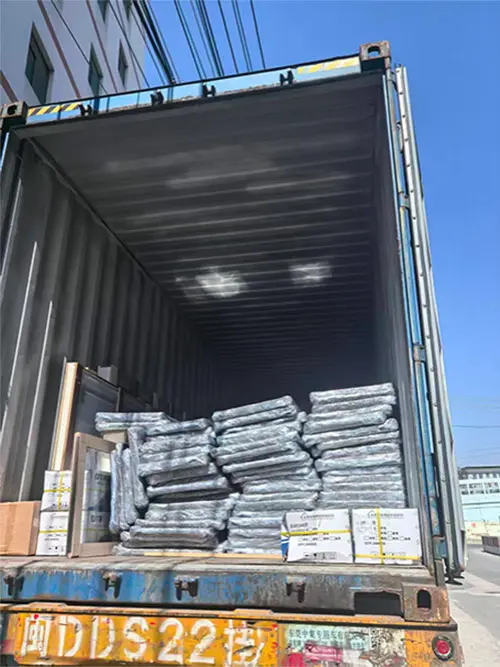 El nuevo mueble de madera de Aojie ha sido enviado con éxito desde el almacén